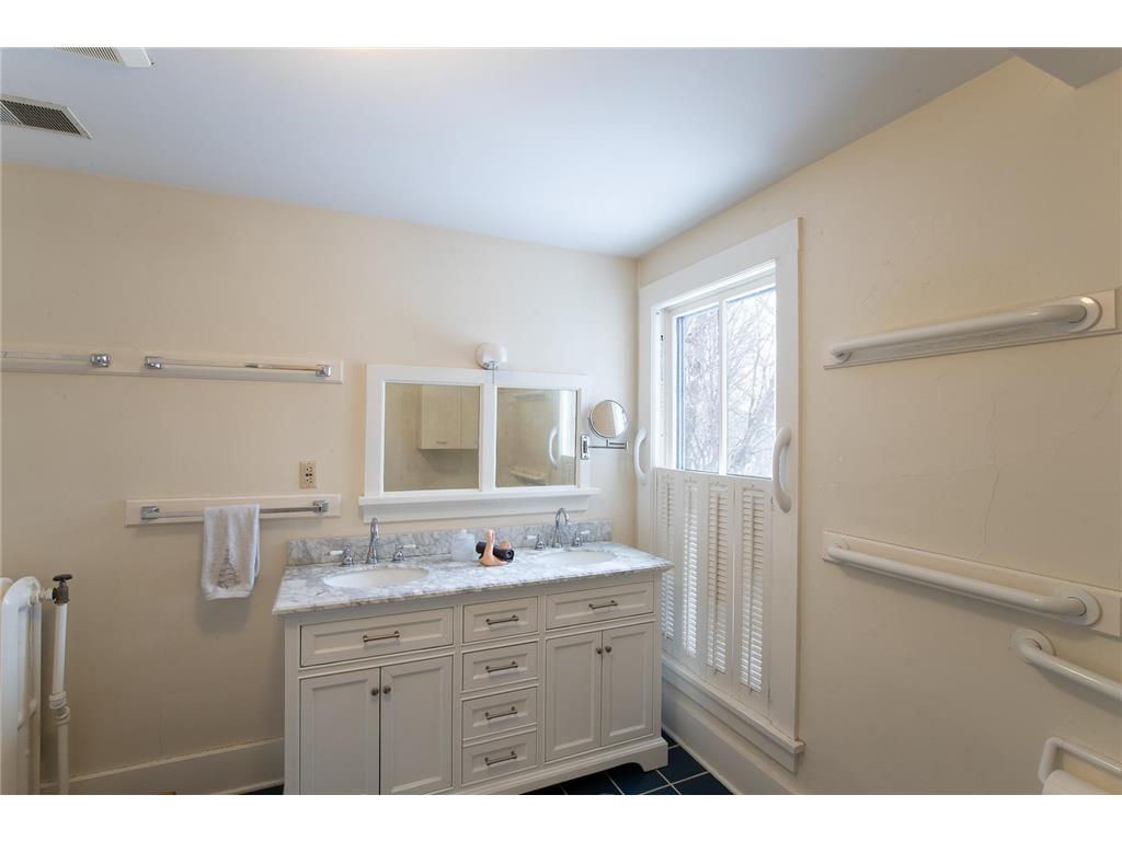 112 Nevada Street Northfield MN 55057 6790401 image17