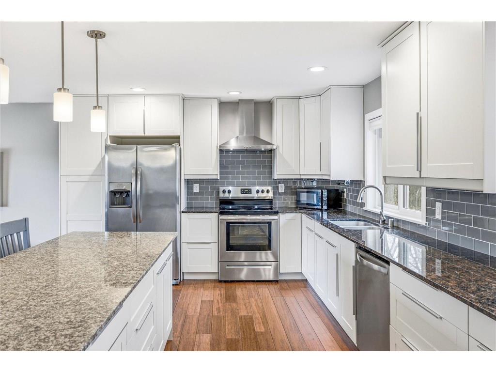 112 Pony Lane E Apple Valley MN 55124 7035204 image10