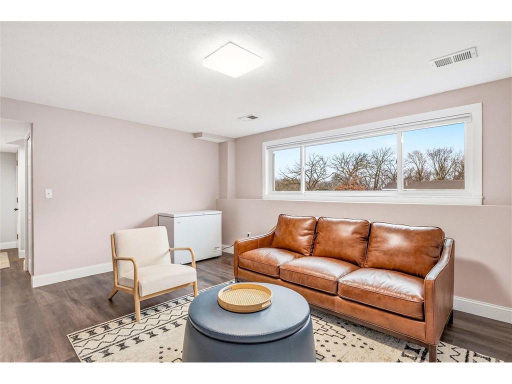 112 Pony Lane E Apple Valley MN 55124 7035204 image27