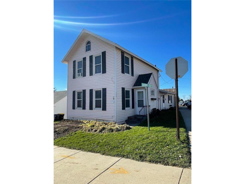 112 S Division Avenue Spring Grove MN 55974 6459601 image1