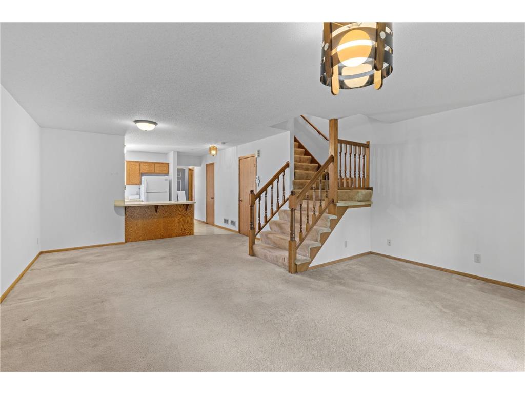 112 South Drive #D Circle Pines MN 55014 7091063 image4
