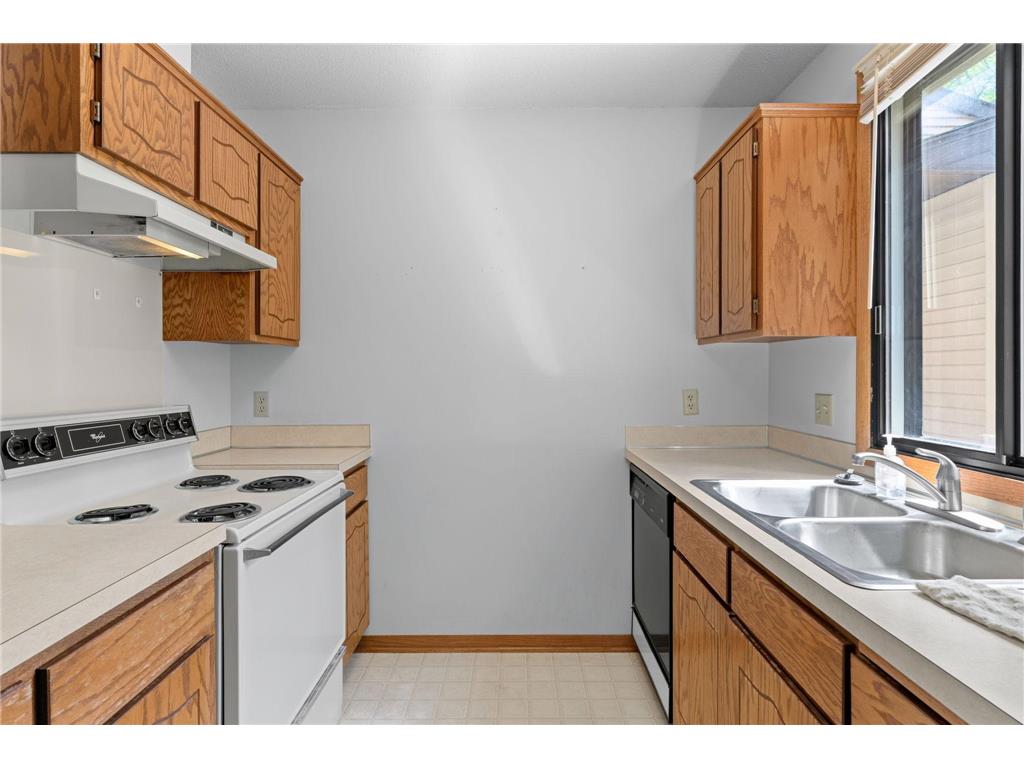 112 South Drive #D Circle Pines MN 55014 7091063 image7