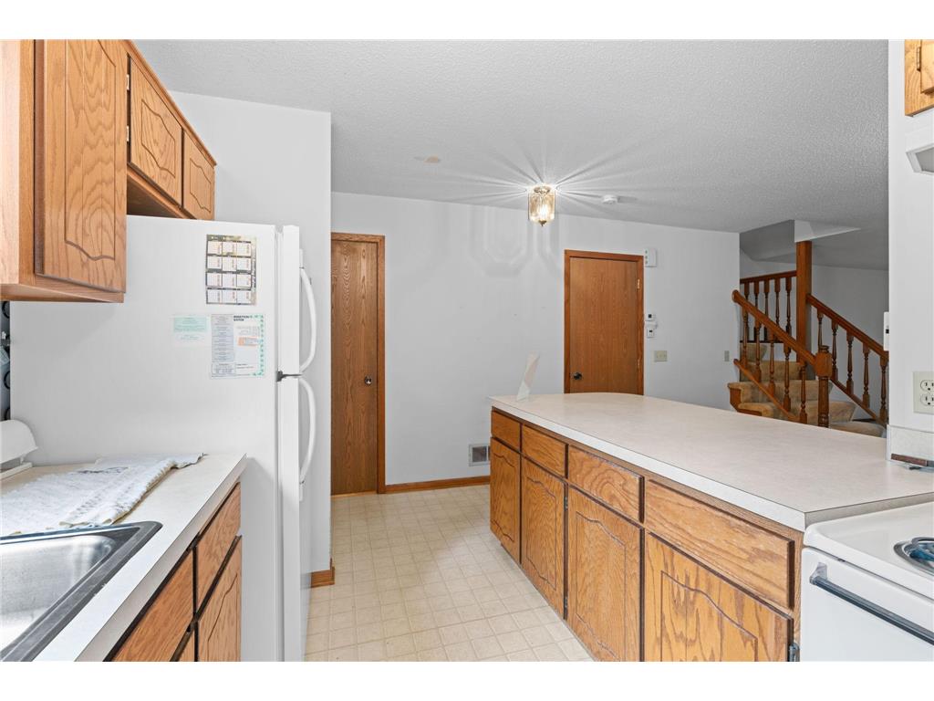 112 South Drive #D Circle Pines MN 55014 7091063 image8