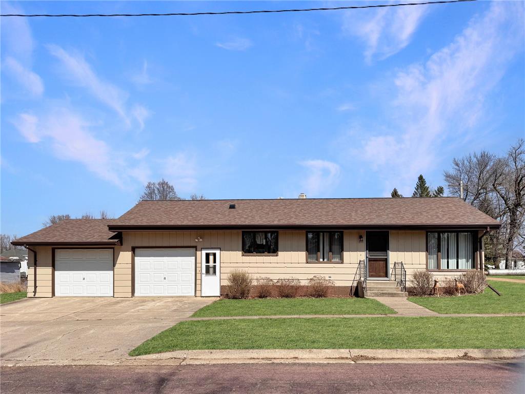 112 Summit Avenue Balaton MN 56115 6702079 image1