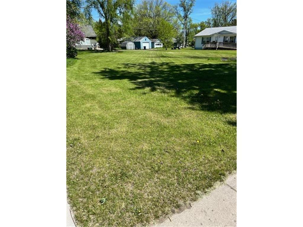 112 W 10th Street Morris MN 56267 6376629 image1