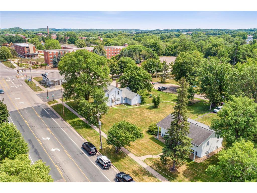 112 W Cascade Avenue River Falls WI 54022 6400364 image1