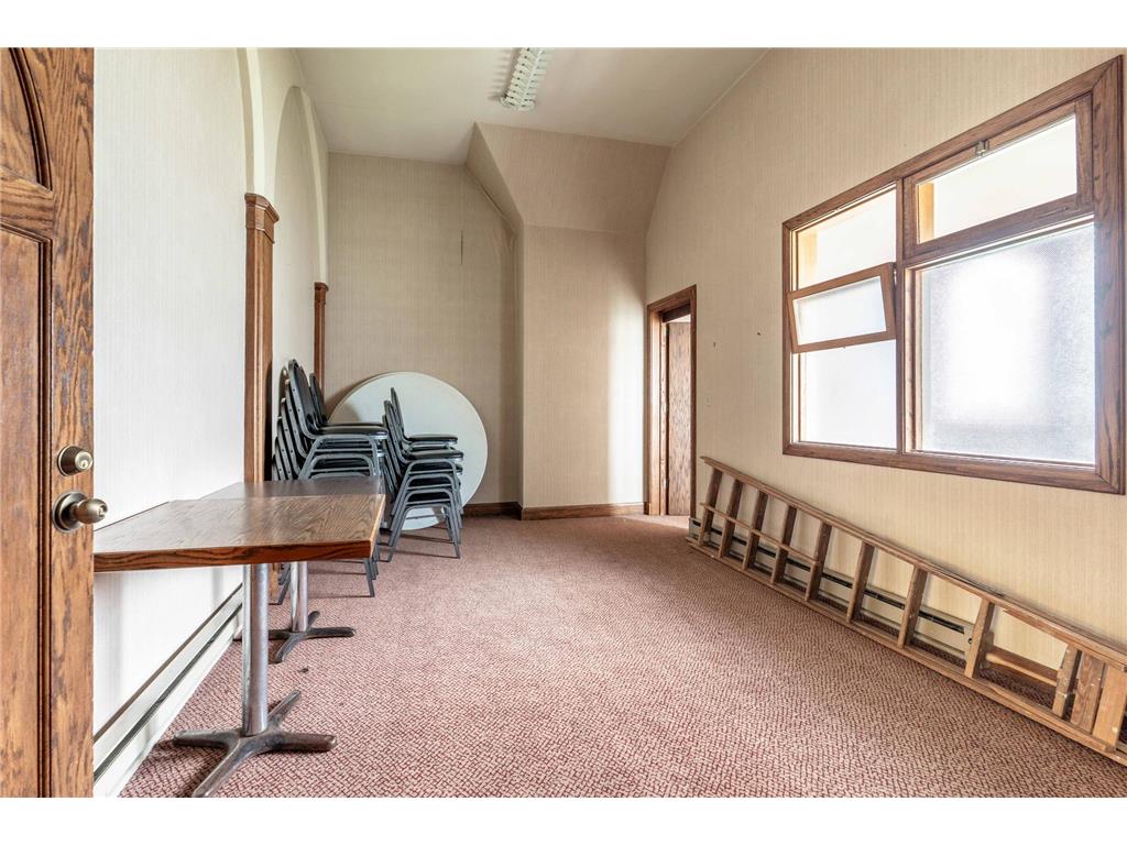 112 W Main Street Battle Lake MN 56515 7078590 image37
