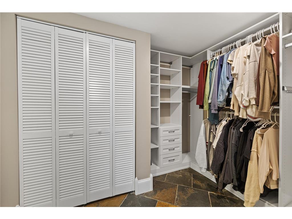 112 Western Avenue N #4 Saint Paul MN 55102 6825997 image19