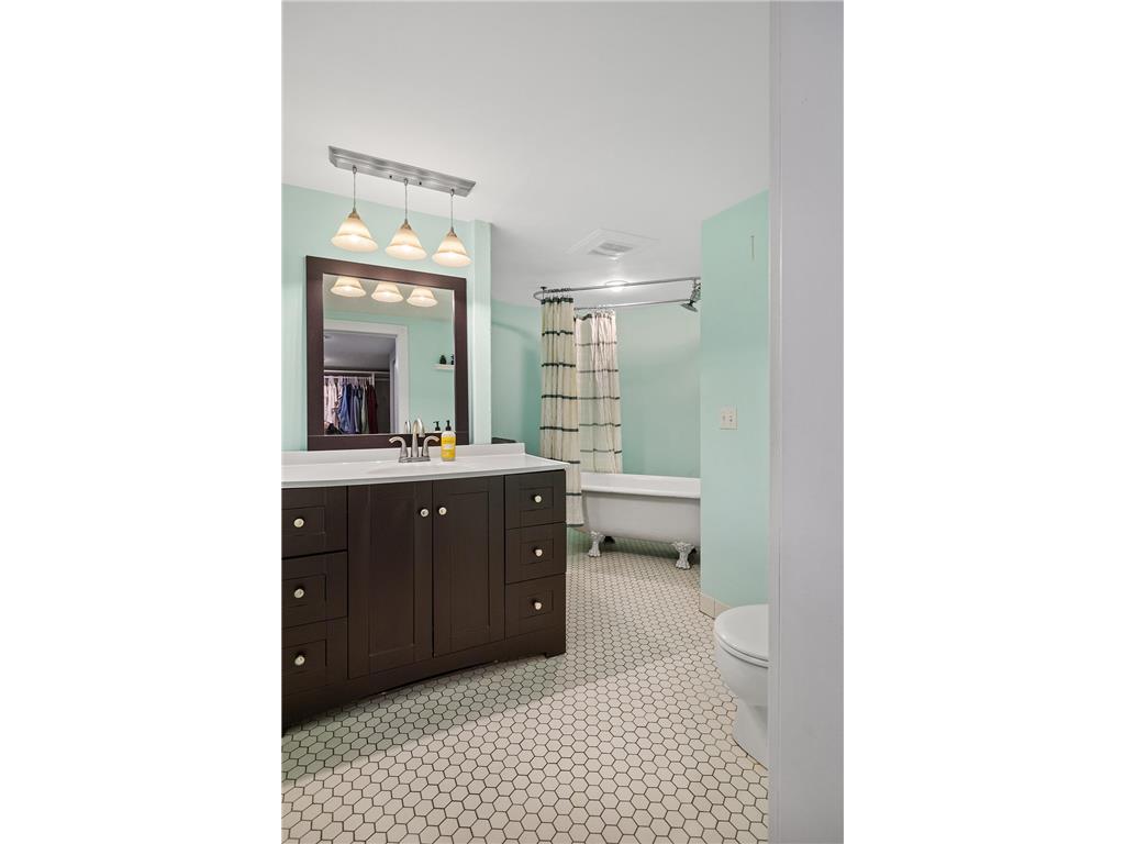 112 Western Avenue N #4 Saint Paul MN 55102 6825997 image21