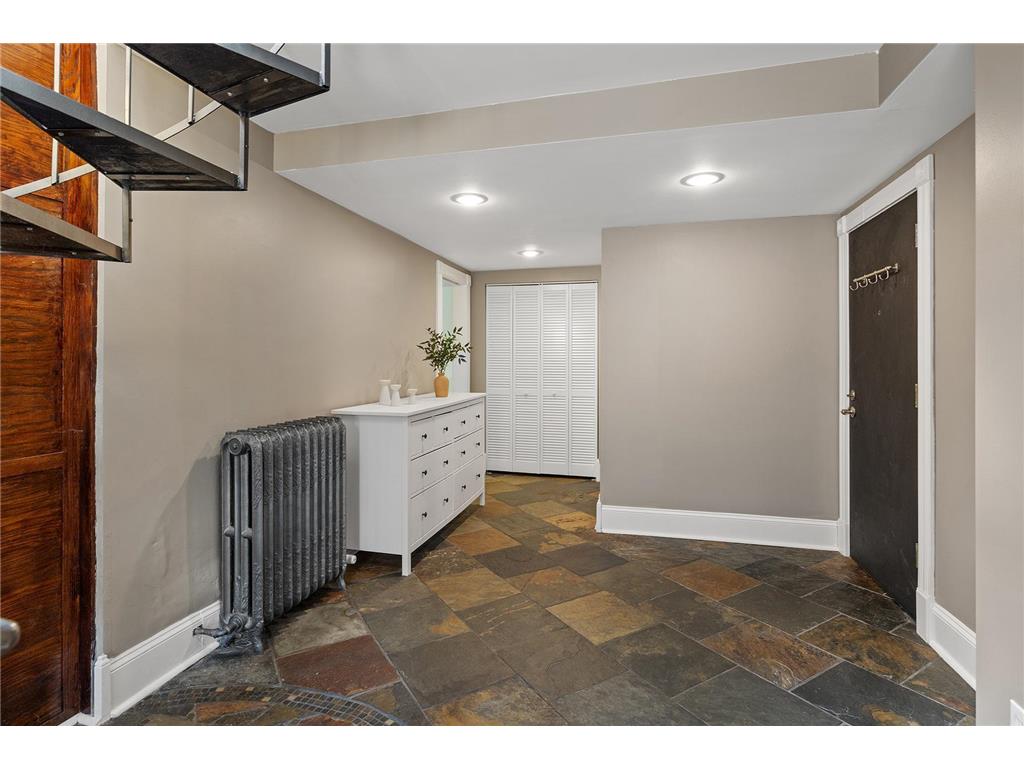 112 Western Avenue N #4 Saint Paul MN 55102 6825997 image23