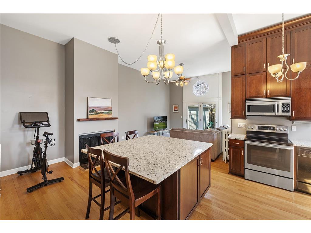 112 Western Avenue N #4 Saint Paul MN 55102 6825997 image7