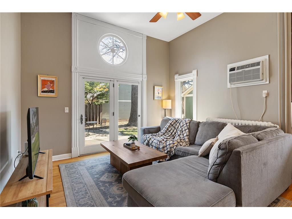 112 Western Avenue N #4 Saint Paul MN 55102 6825997 image9