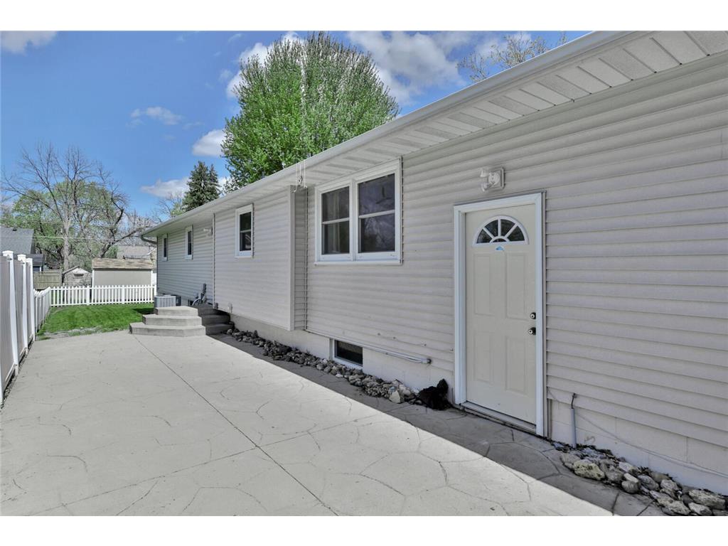 1120 Ashland Street Hastings MN 55033 7055922 image10