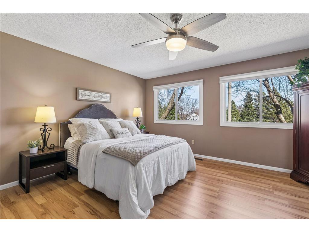 1120 Aston Place Burnsville MN 55337 7013804 image17