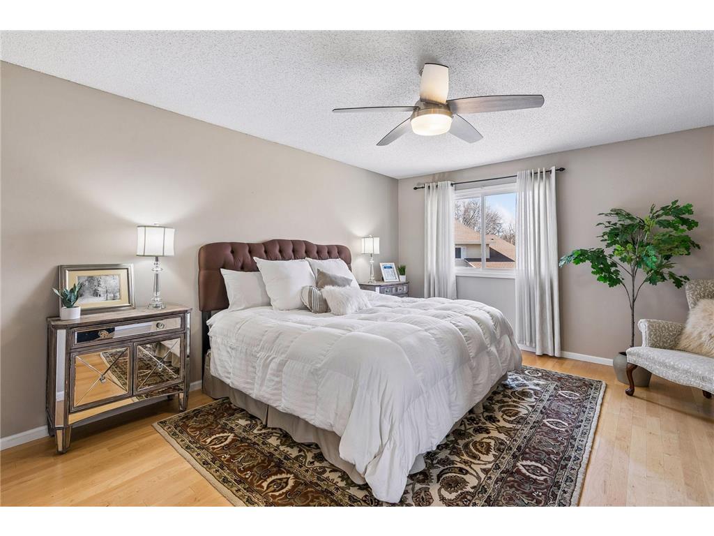 1120 Aston Place Burnsville MN 55337 7013804 image26
