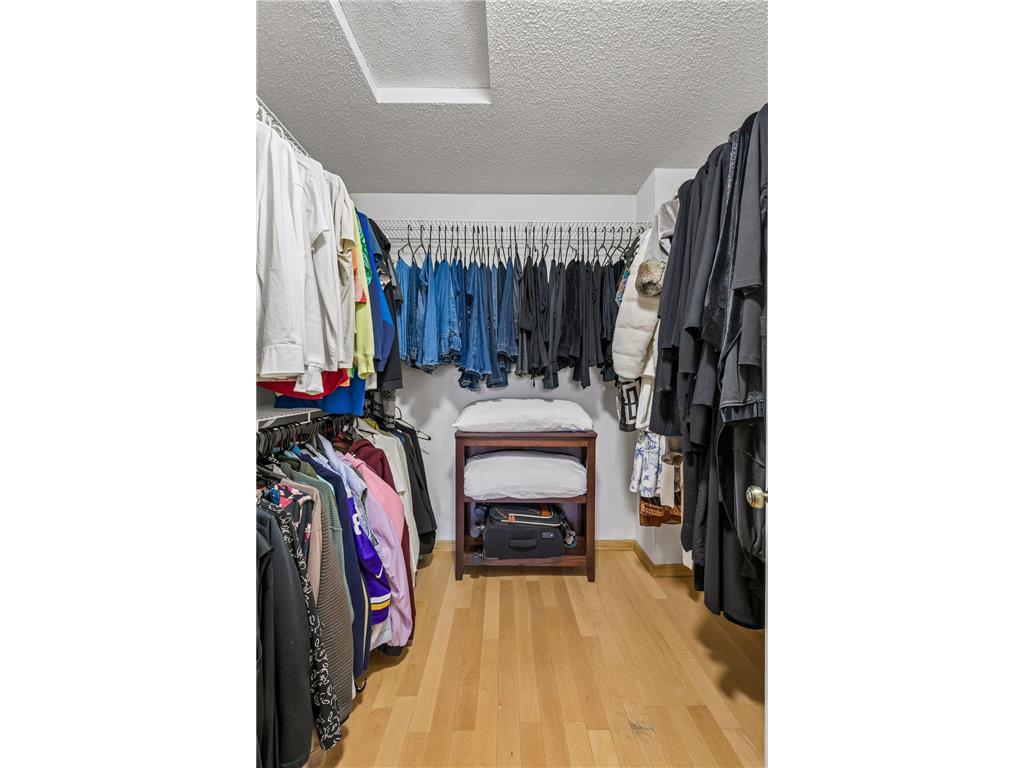 1120 Aston Place Burnsville MN 55337 7013804 image30