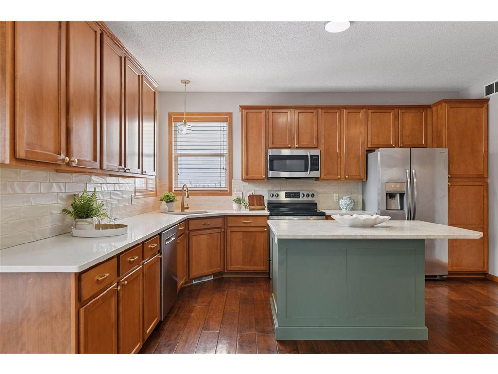 1120 Grove Circle Victoria MN 55386 7018307 image10