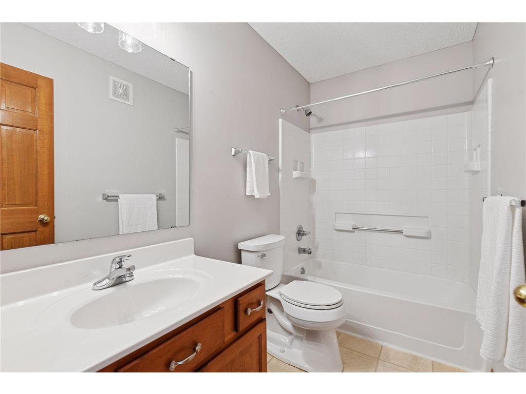 1120 Grove Circle Victoria MN 55386 7018307 image26