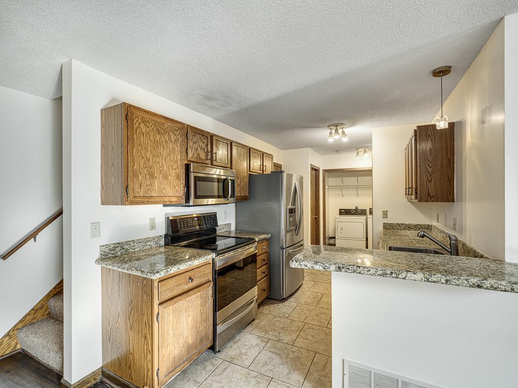 1120 Pecks Woods Drive New Brighton MN 55112 7037685 image5
