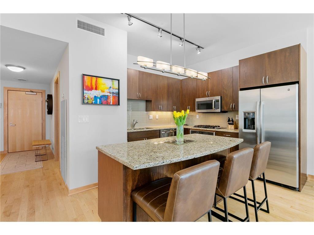 1120 S 2nd Street #604 Minneapolis MN 55415 7045436 image4