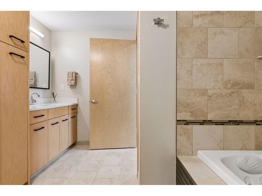 1120 S 2nd Street #901 Minneapolis MN 55415 7046859 image27