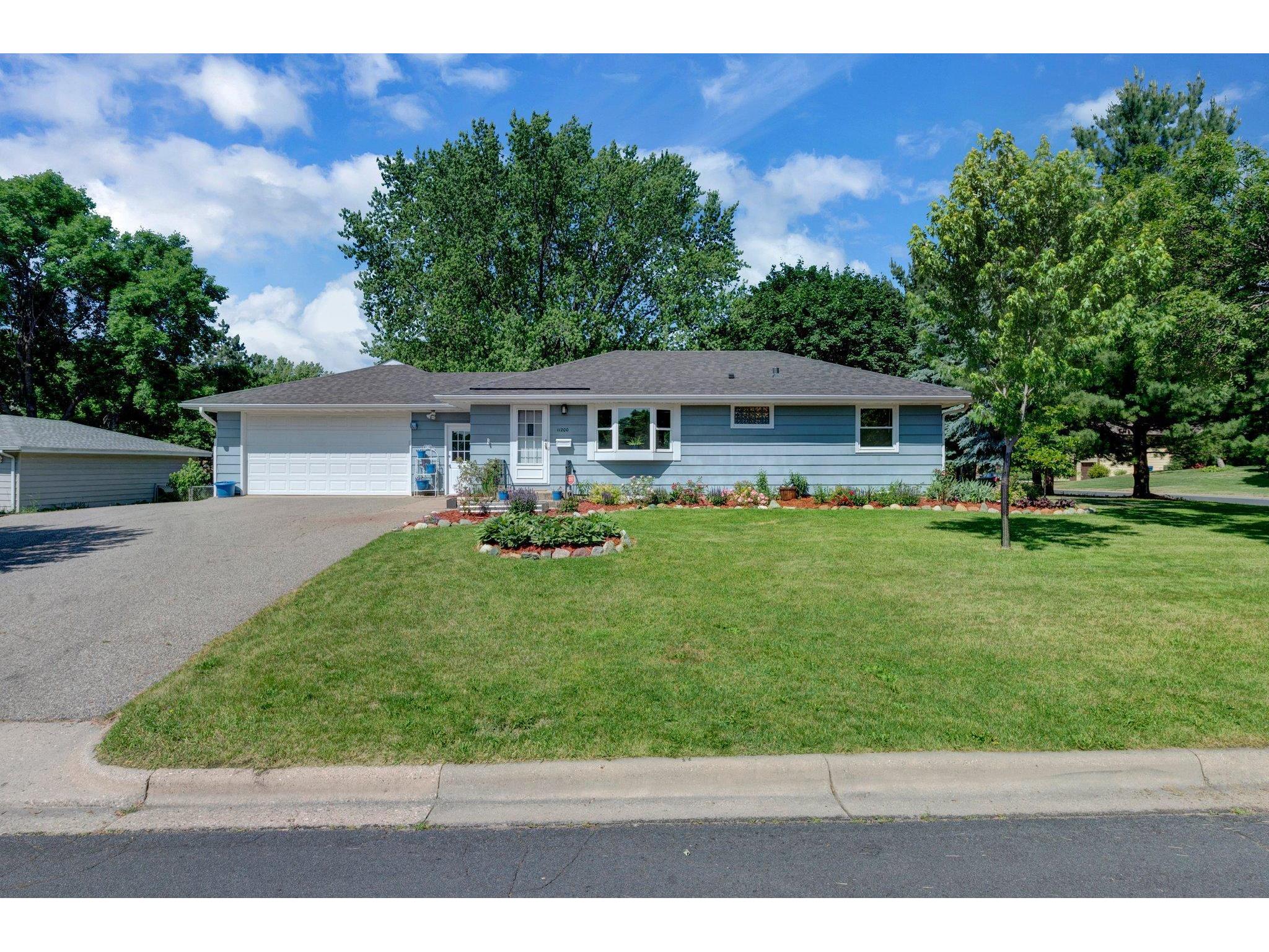 11200 Rich Road, Bloomington, MN 55437 MLS 6006431 Edina Realty