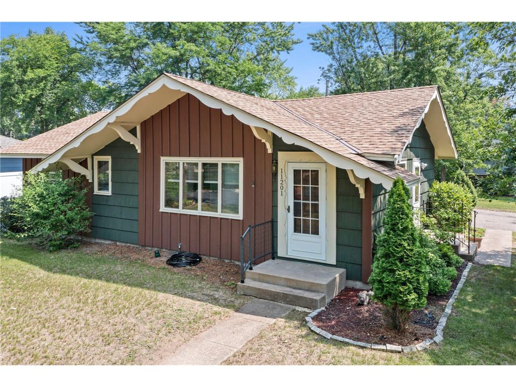 11201 Bittersweet Street NW, Coon Rapids, MN, 55433 MLS 6405725 Edina Realty