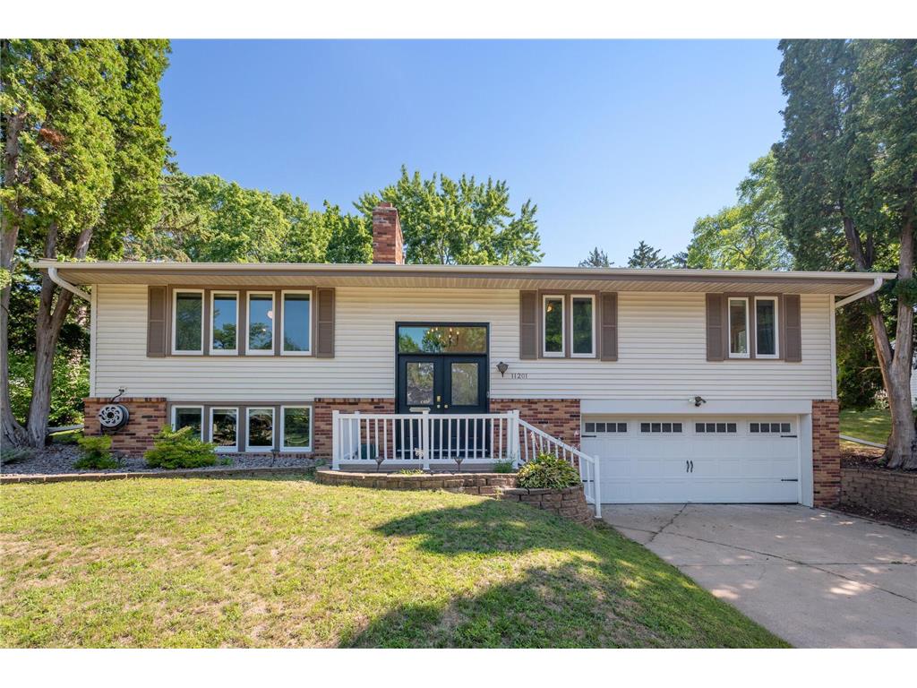 11201 Radisson Drive Burnsville MN 55337 6398697 image1