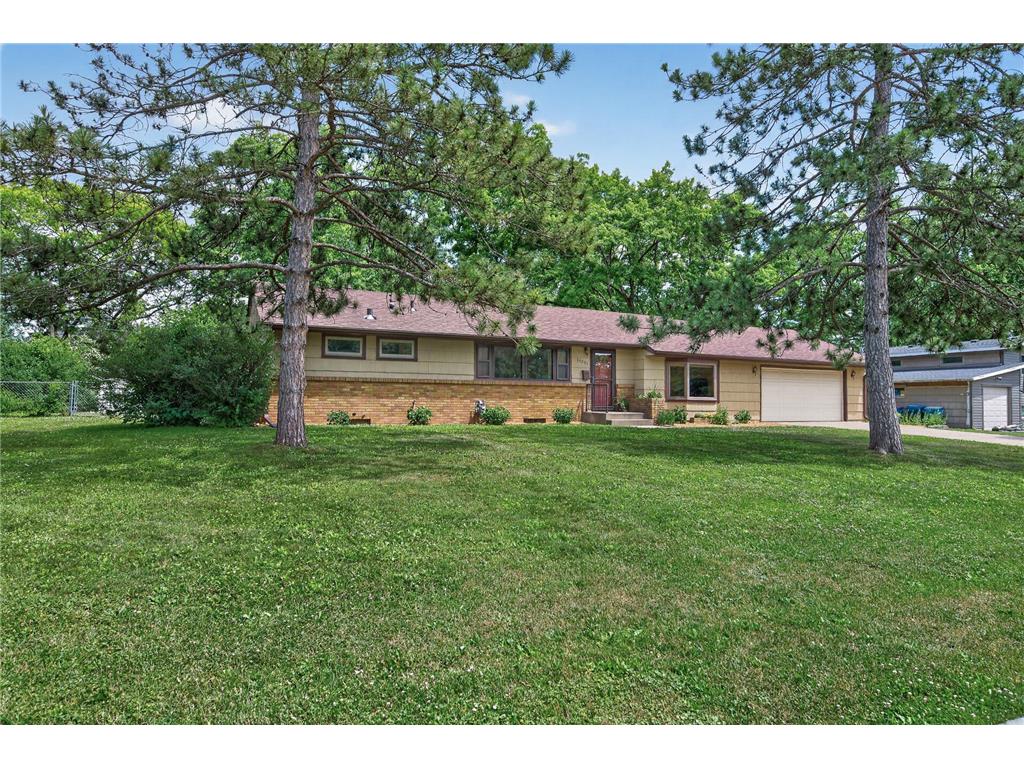 11201 Washburn Avenue S Bloomington MN 55431 7091845 image1