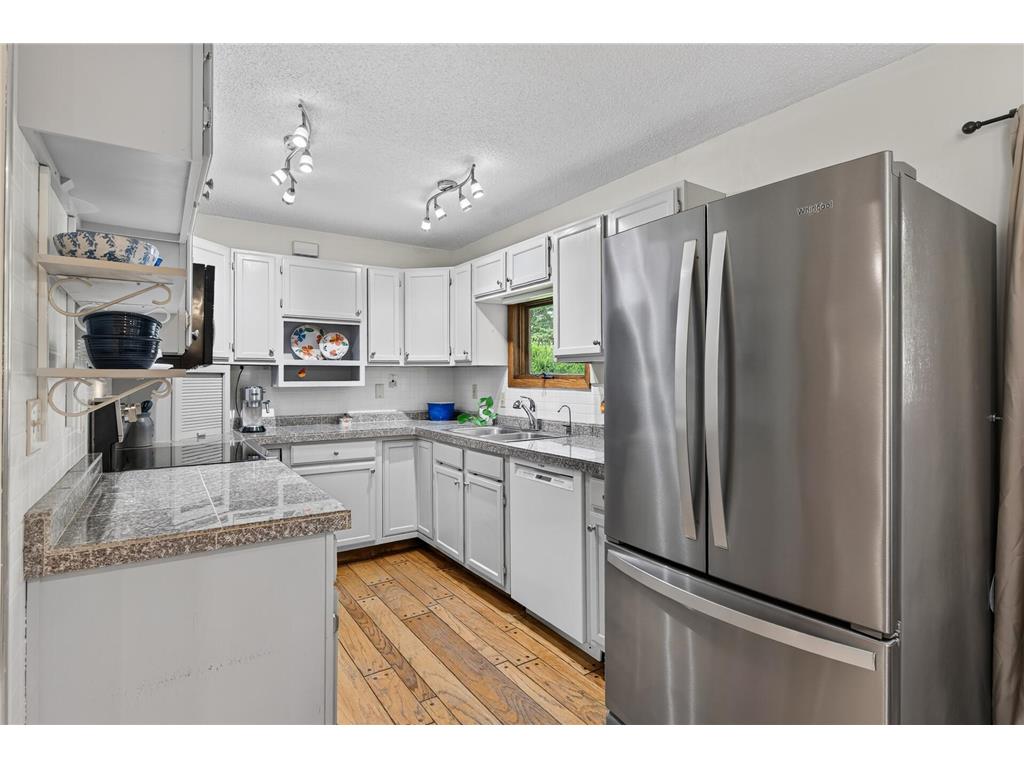 11201 Washburn Avenue S Bloomington MN 55431 7091845 image14