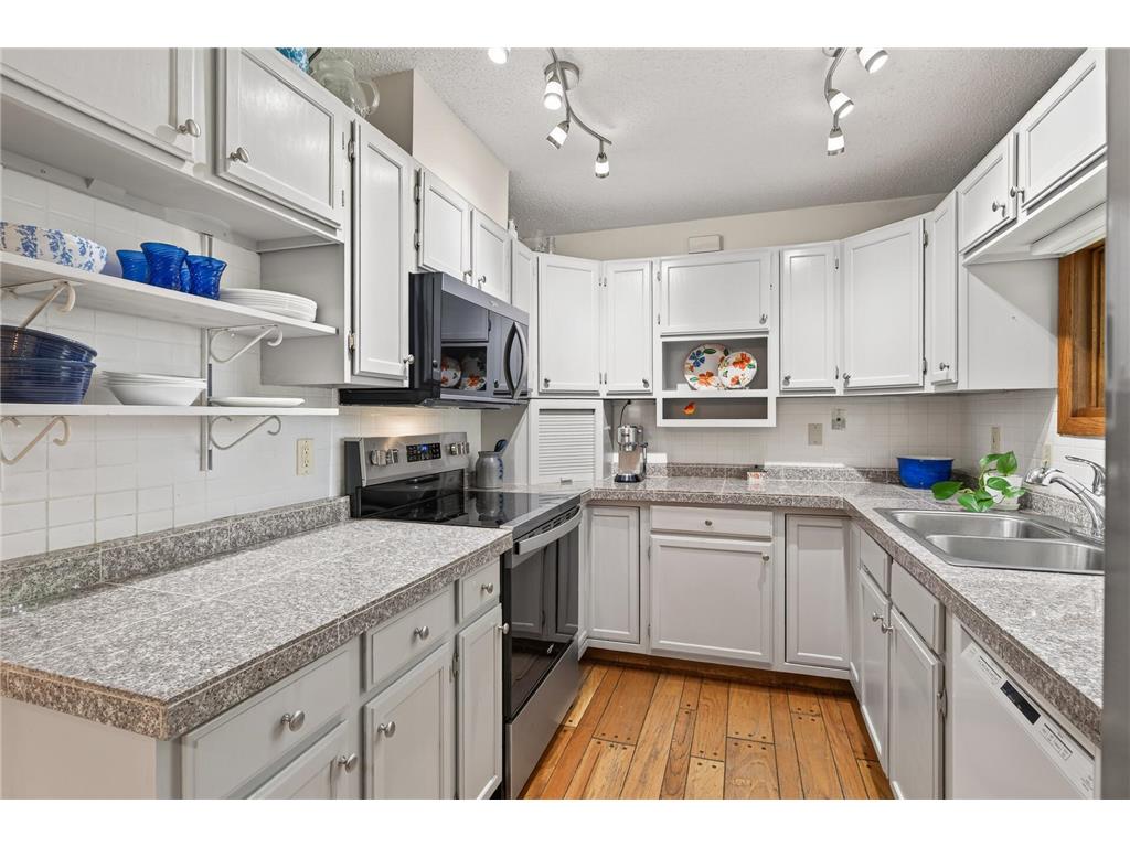 11201 Washburn Avenue S Bloomington MN 55431 7091845 image16