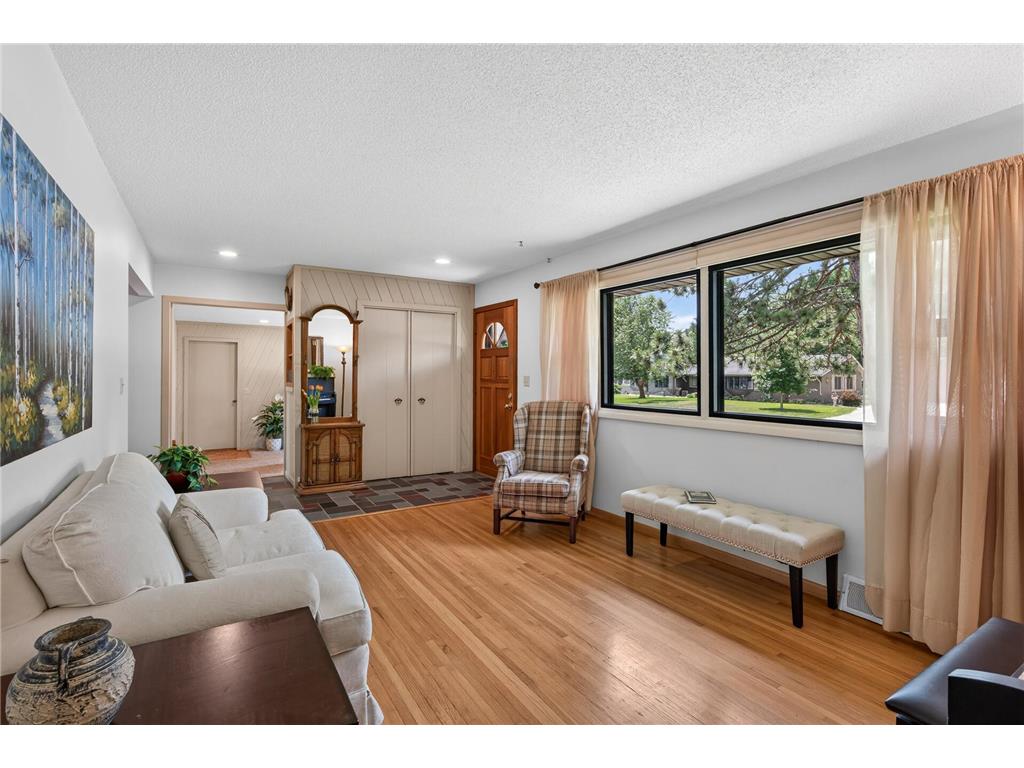11201 Washburn Avenue S Bloomington MN 55431 7091845 image7