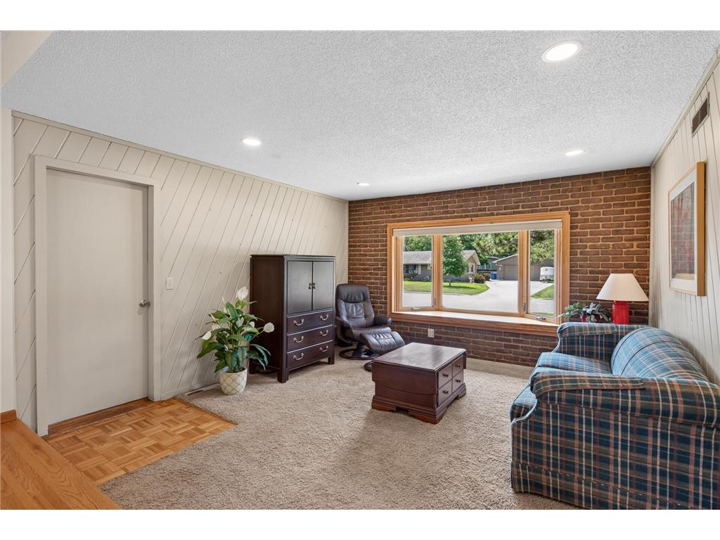 11201 Washburn Avenue S Bloomington MN 55431 7091845 image9