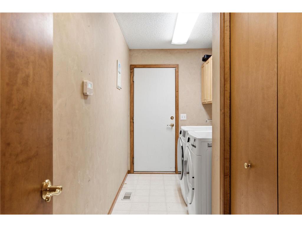 11204 Virginia Road Bloomington MN 55438 7040564 image28