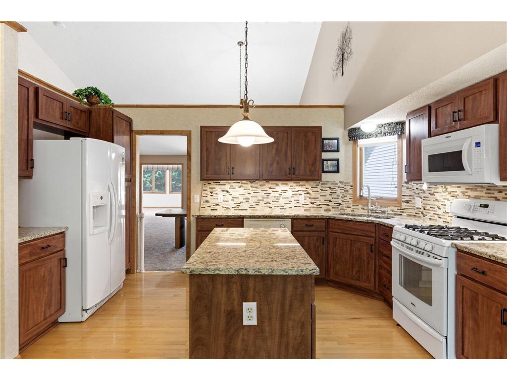 11204 Virginia Road Bloomington MN 55438 7040564 image3
