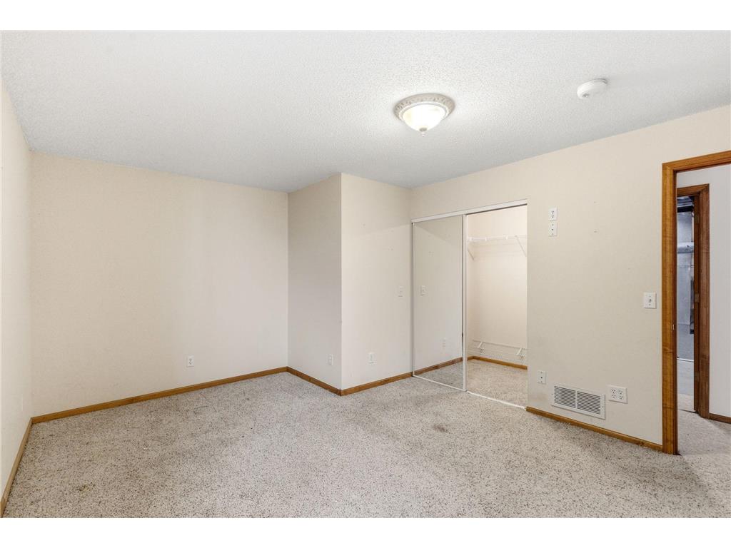 11204 Virginia Road Bloomington MN 55438 7040564 image40