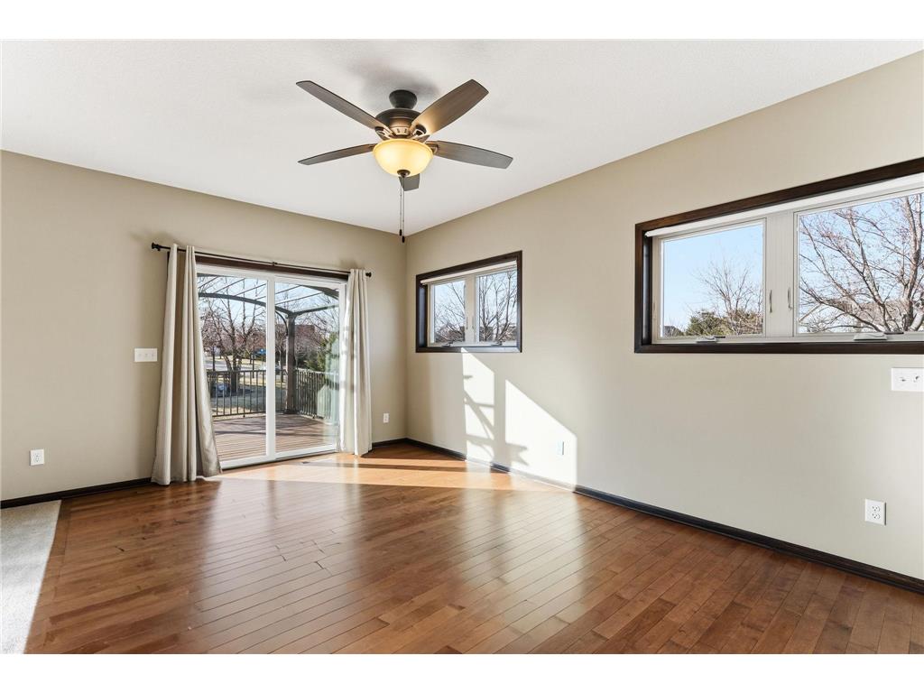 11206 Bushel Curve Woodbury MN 55129 7027321 image15