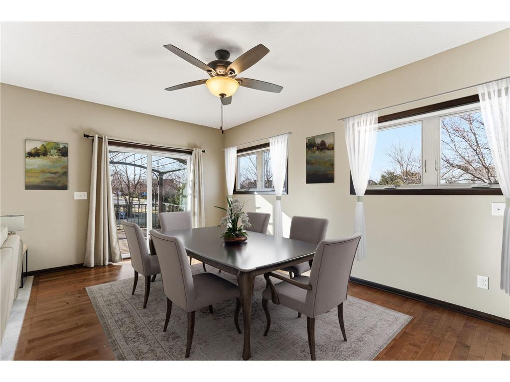 11206 Bushel Curve Woodbury MN 55129 7027321 image16