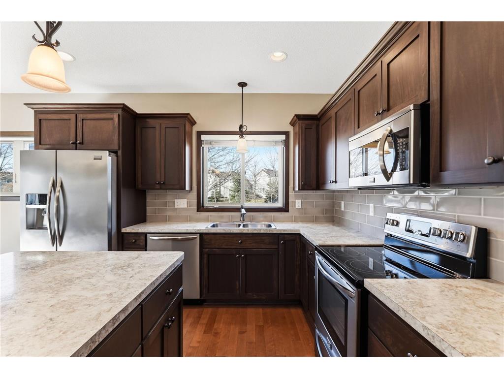 11206 Bushel Curve Woodbury MN 55129 7027321 image21