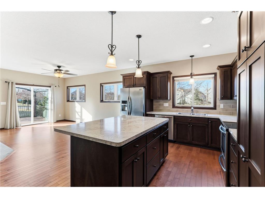 11206 Bushel Curve Woodbury MN 55129 7027321 image22