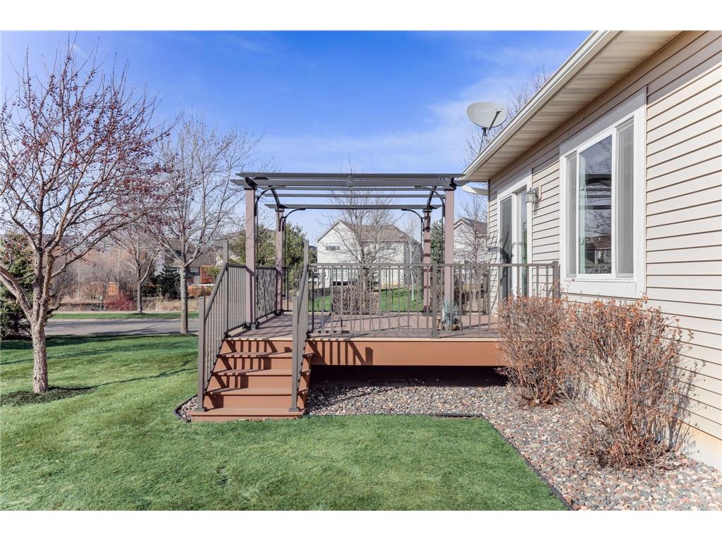 11206 Bushel Curve Woodbury MN 55129 7027321 image44