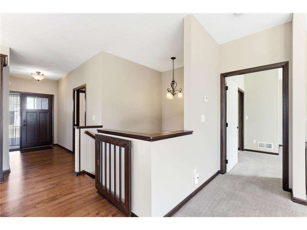 11206 Bushel Curve Woodbury MN 55129 7027321 image8