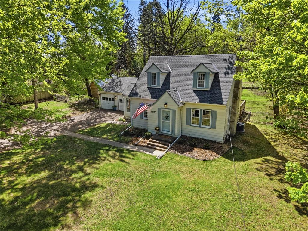11209 Ridgemount Avenue W Minnetonka MN 55305 7072676 image1