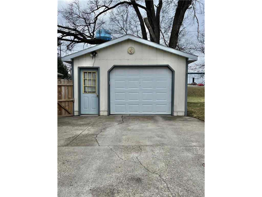 1121 12th Avenue Granite Falls MN 56241 7047205 image44
