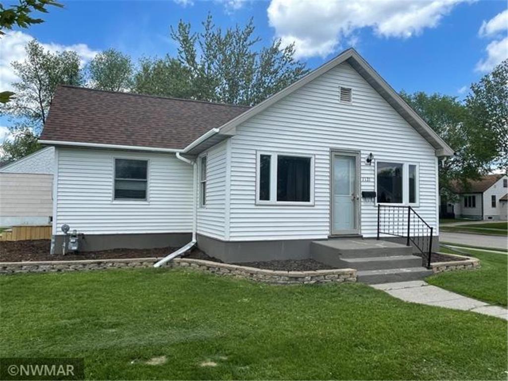 1121 1st Street E, Thief River Falls, MN 56701 MLS 6212839 Edina