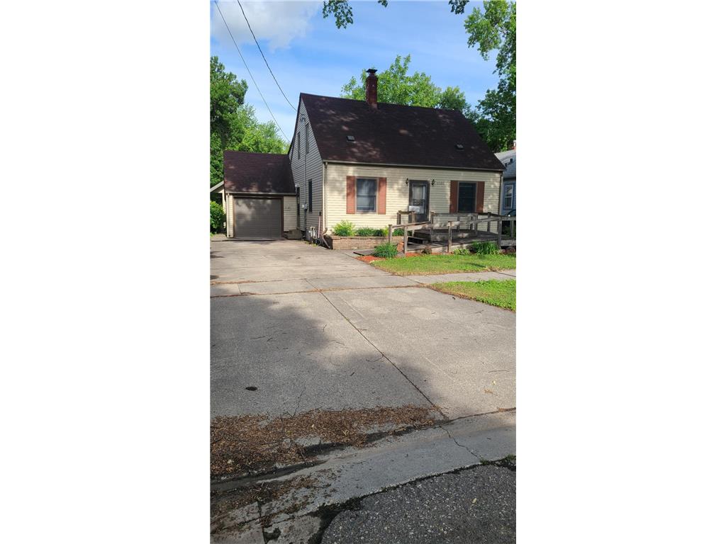 1121 1st Street N Fargo ND 58102 7092727 image2