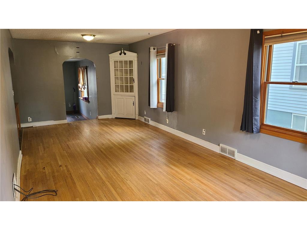 1121 1st Street N Fargo ND 58102 7092727 image3