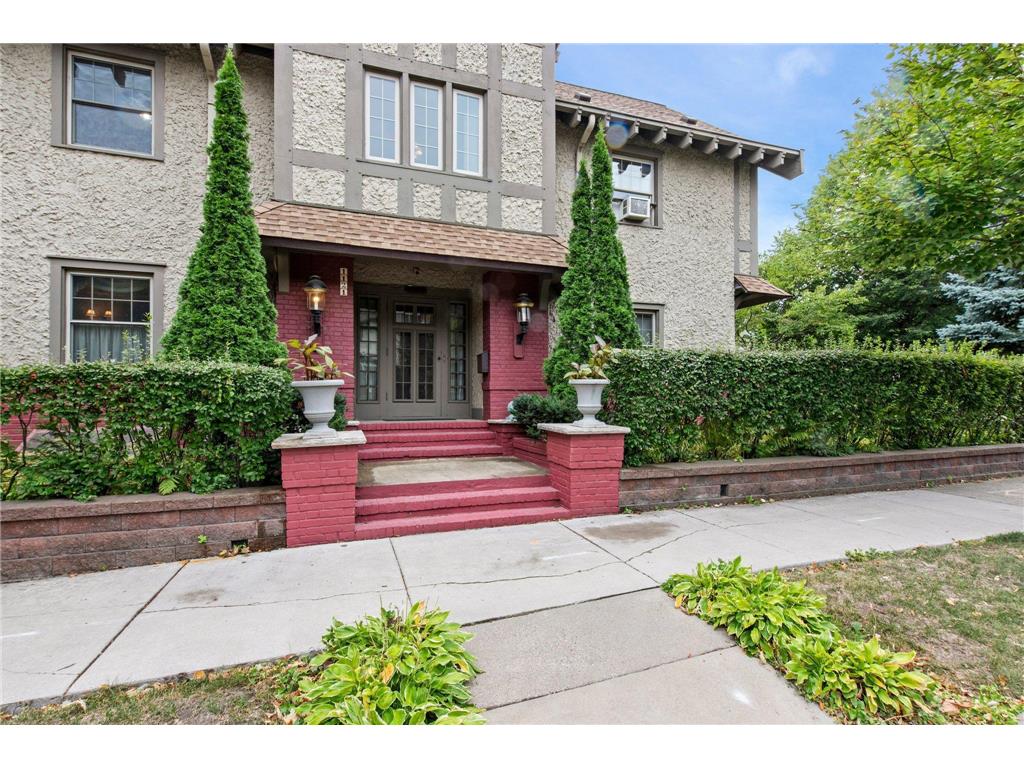 1121 Douglas Avenue, Minneapolis, MN 55403 MLS 6435136 Edina Realty