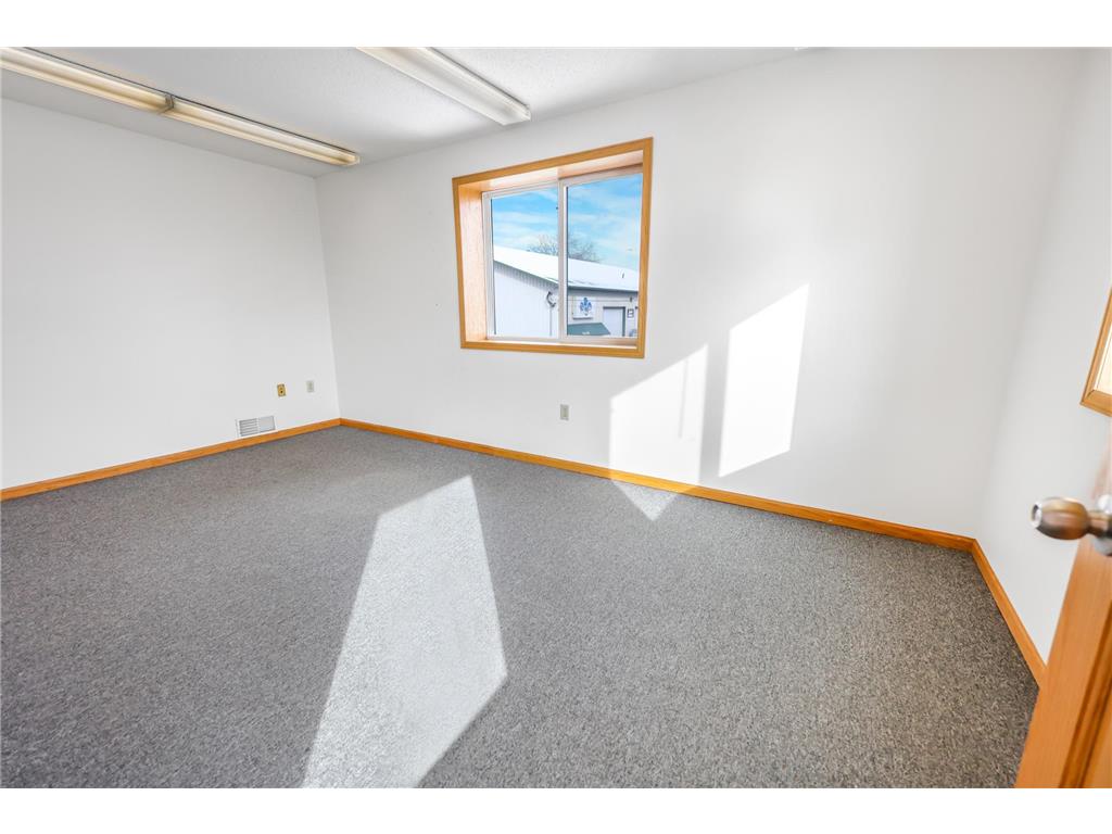 1121 Lincoln Avenue Sauk Rapids MN 56379 7048351 image21