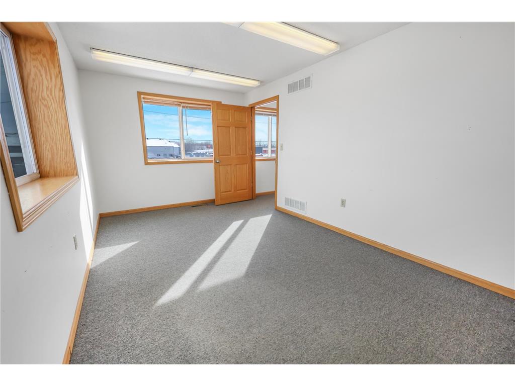 1121 Lincoln Avenue Sauk Rapids MN 56379 7048351 image23